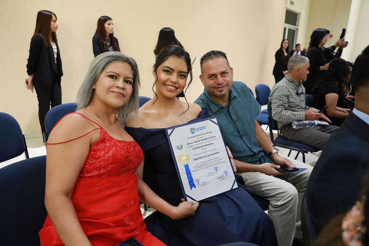 CEREMONIAS DE GRADUACIÓN DE CICLO 02-2025 - DÍA 3 - ACTO 7