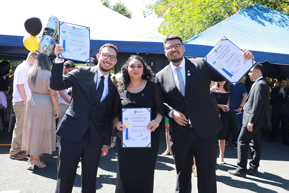 CEREMONIAS DE GRADUACIÓN DE CICLO 02-2025 - DÍA 3 - ACTO 7
