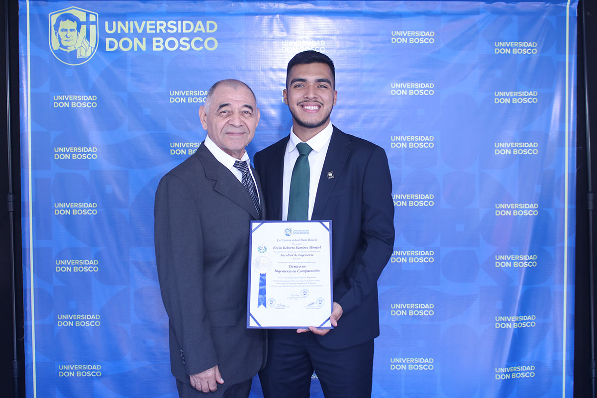 CEREMONIAS DE GRADUACIÓN DE CICLO 02-2025 - DÍA 3 - ACTO 7