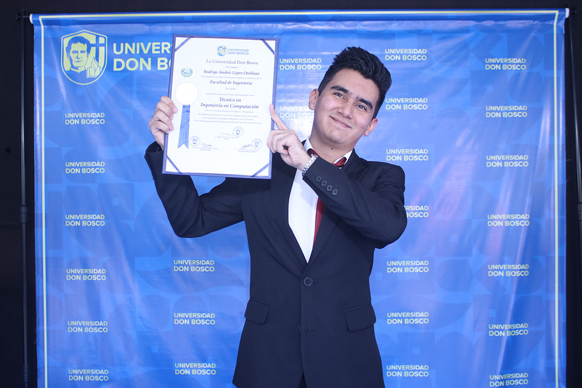 CEREMONIAS DE GRADUACIÓN DE CICLO 02-2025 - DÍA 3 - ACTO 7