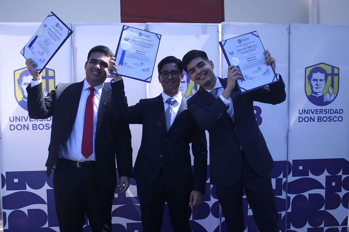 CEREMONIAS DE GRADUACIÓN DE CICLO 02-2025 - DÍA 3 - ACTO 7