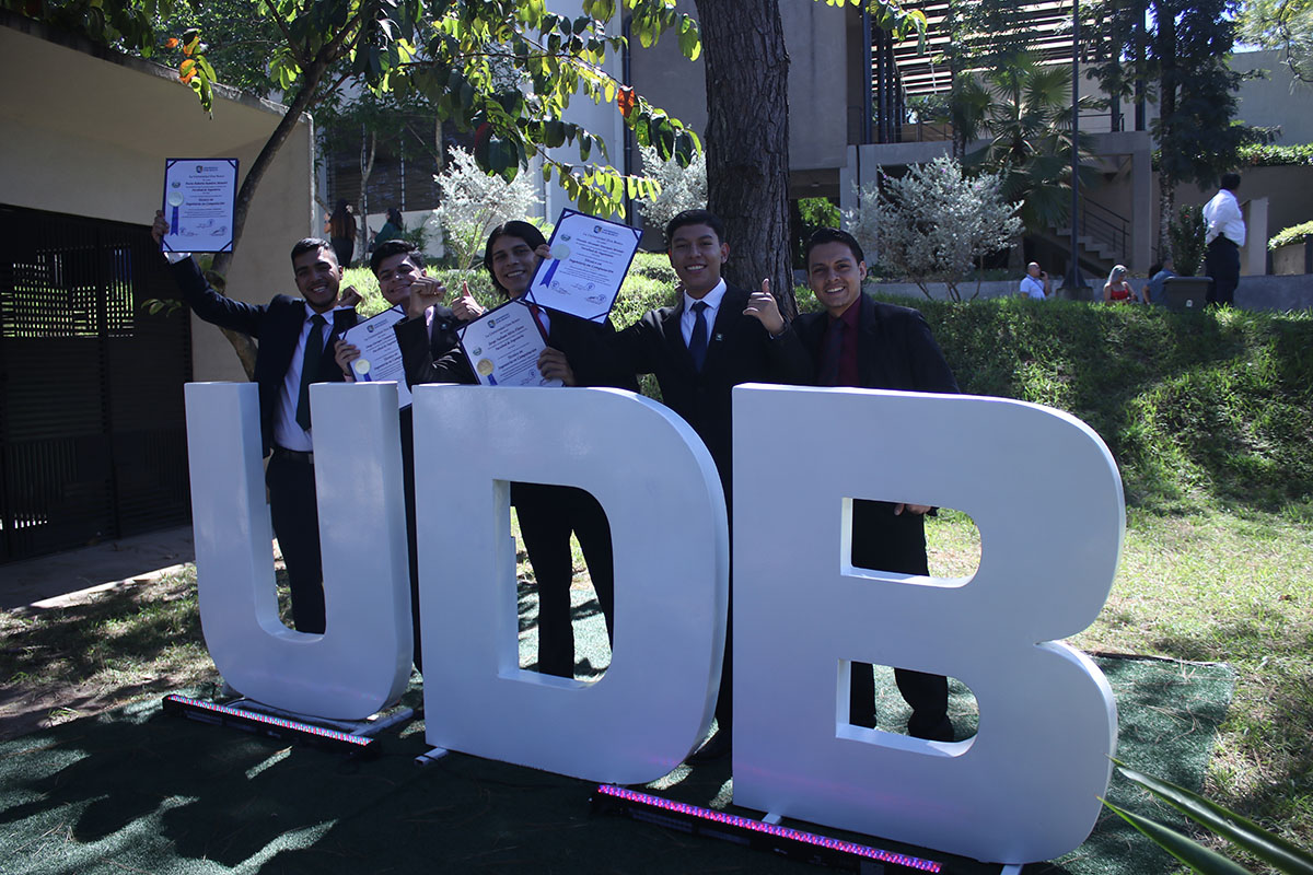 CEREMONIAS DE GRADUACIÓN DE CICLO 02-2025 - DÍA 3 - ACTO 7