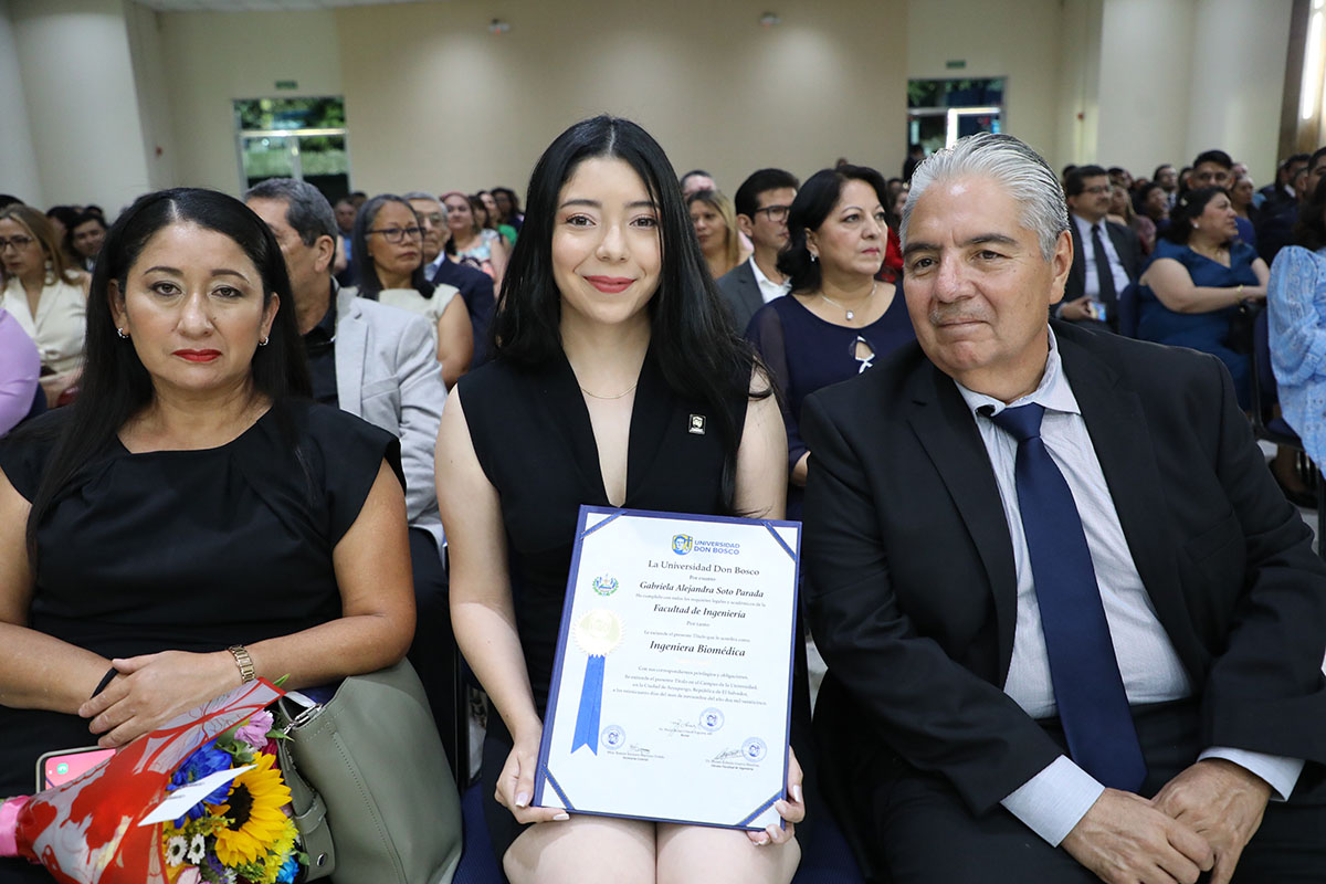 CEREMONIAS DE GRADUACIÓN DE CICLO 02-2025 - DÍA 3 - ACTO 8