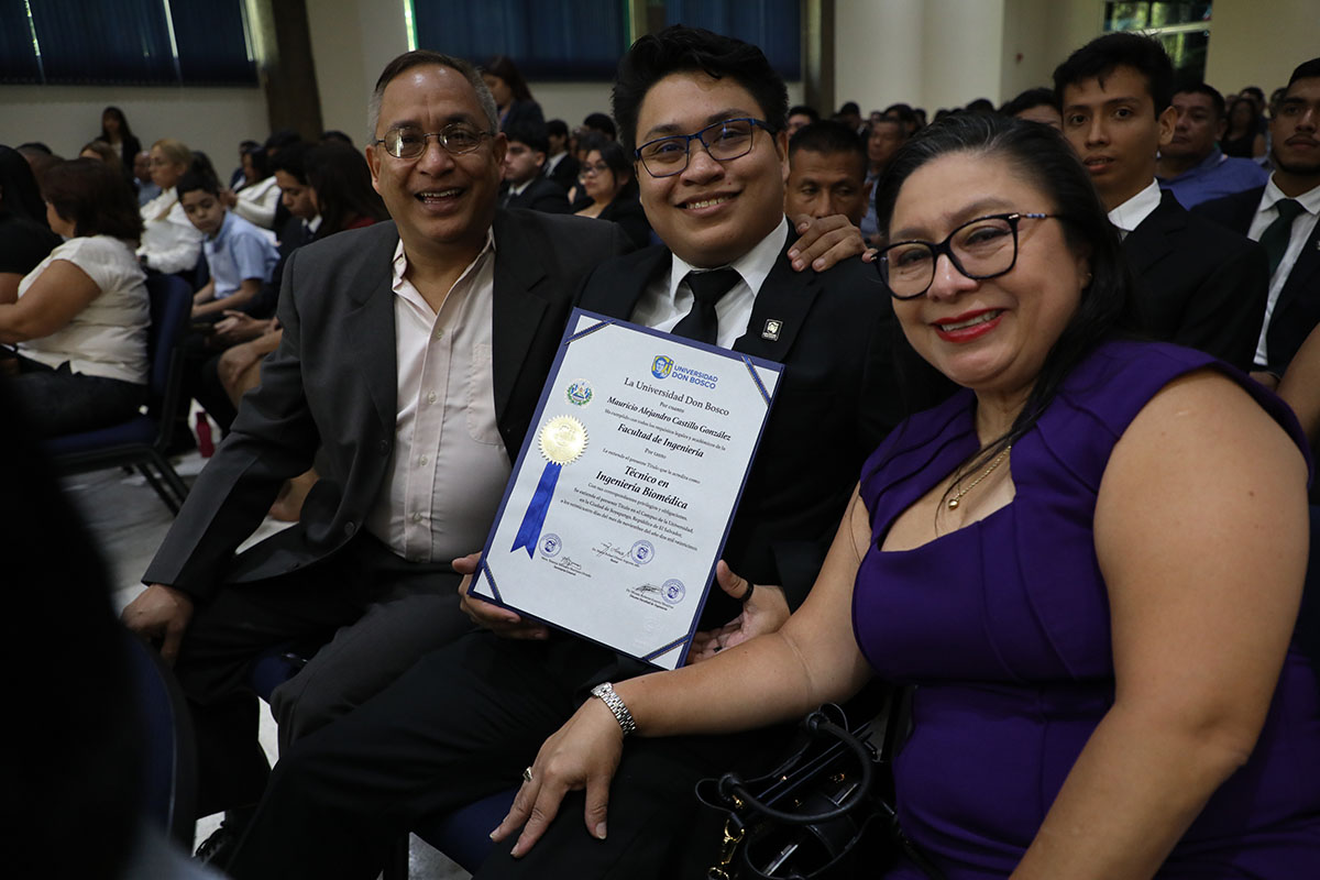 CEREMONIAS DE GRADUACIÓN DE CICLO 02-2025 - DÍA 3 - ACTO 7