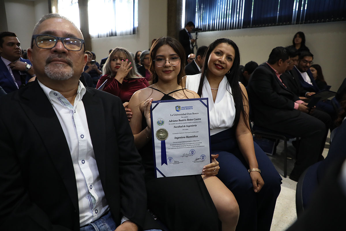 CEREMONIAS DE GRADUACIÓN DE CICLO 02-2025 - DÍA 3 - ACTO 8