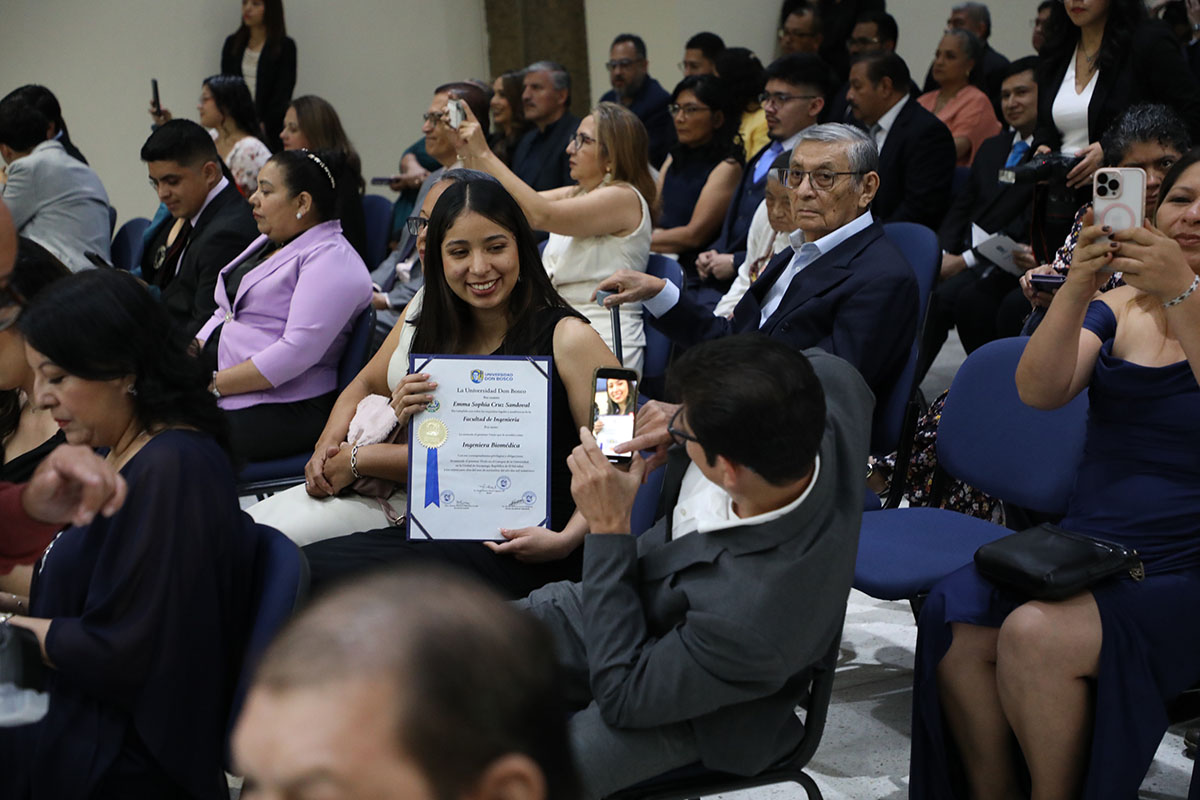 CEREMONIAS DE GRADUACIÓN DE CICLO 02-2025 - DÍA 3 - ACTO 8