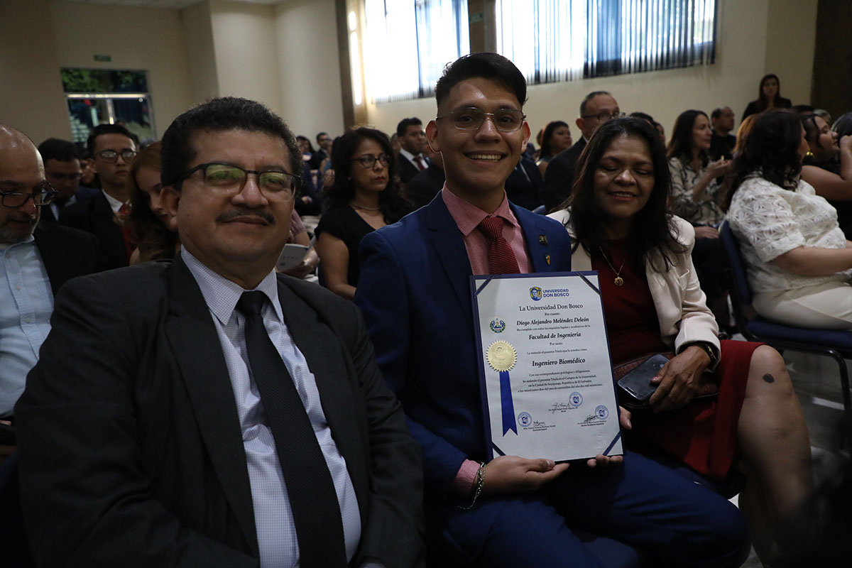 CEREMONIAS DE GRADUACIÓN DE CICLO 02-2025 - DÍA 3 - ACTO 8