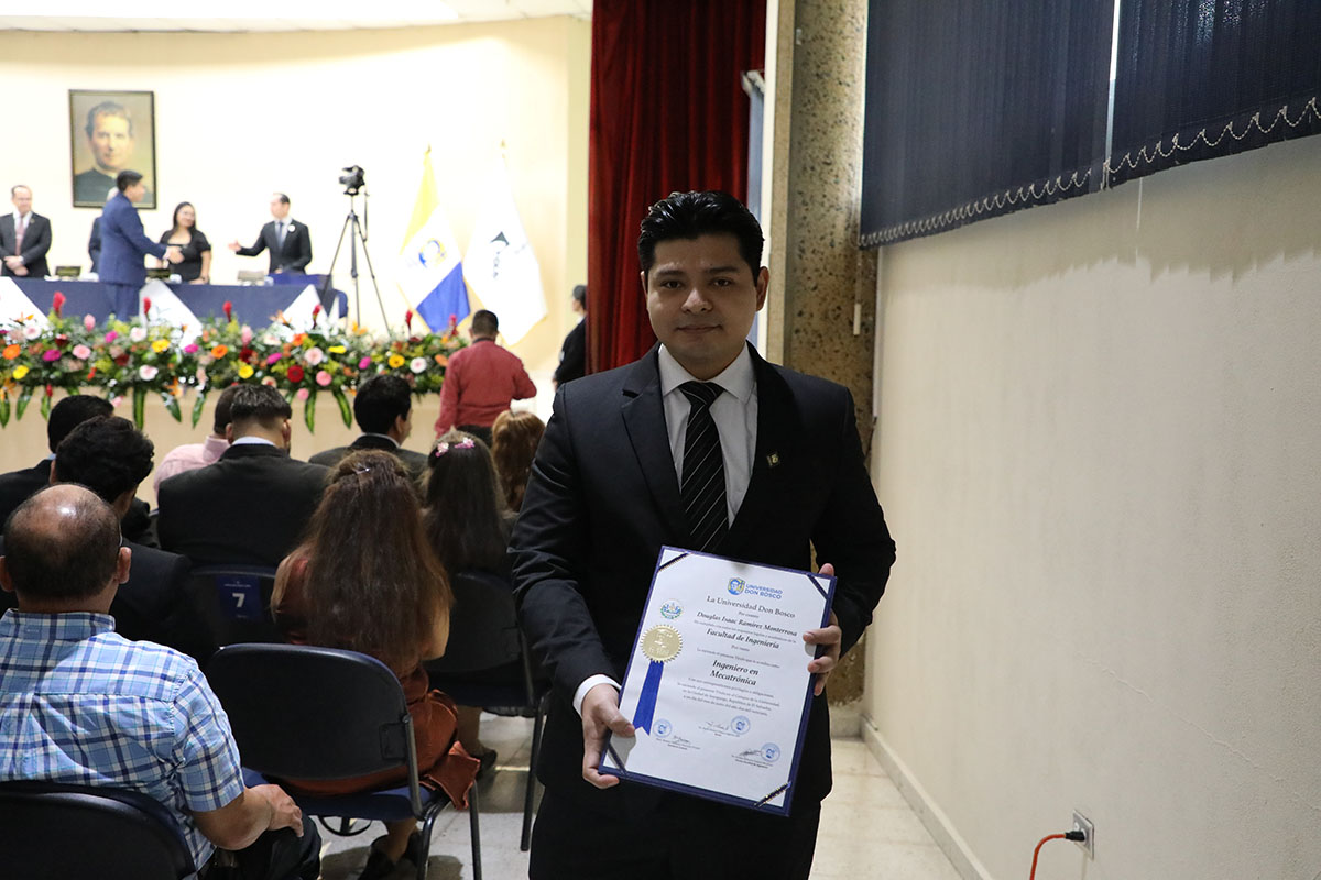 CEREMONIAS DE GRADUACIÓN DE CICLO 01-2026 - DÍA 2 - ACTO 3