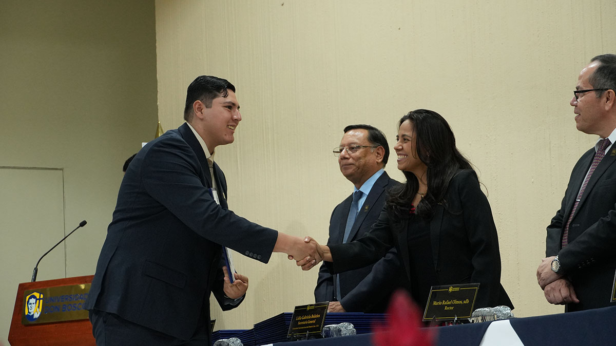CEREMONIAS DE GRADUACIÓN DE CICLO 01-2026 - DÍA 2 - ACTO 3