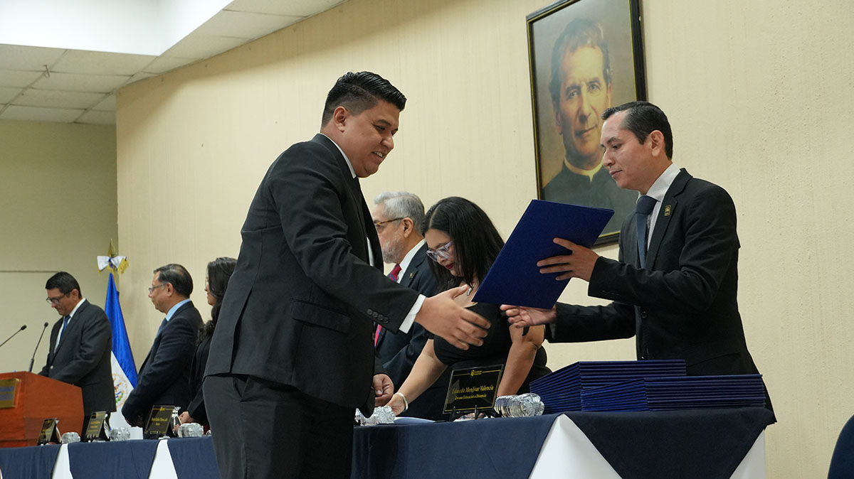CEREMONIAS DE GRADUACIÓN DE CICLO 01-2026 - DÍA 2 - ACTO 3