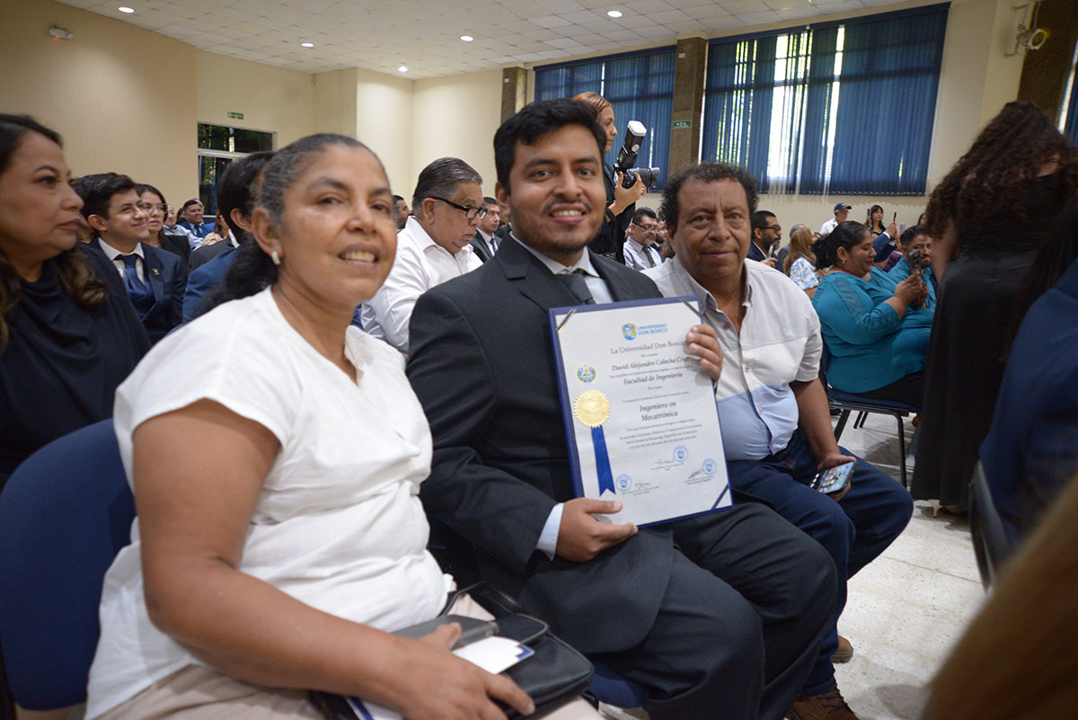 CEREMONIAS DE GRADUACIÓN DE CICLO 01-2026 - DÍA 2 - ACTO 3