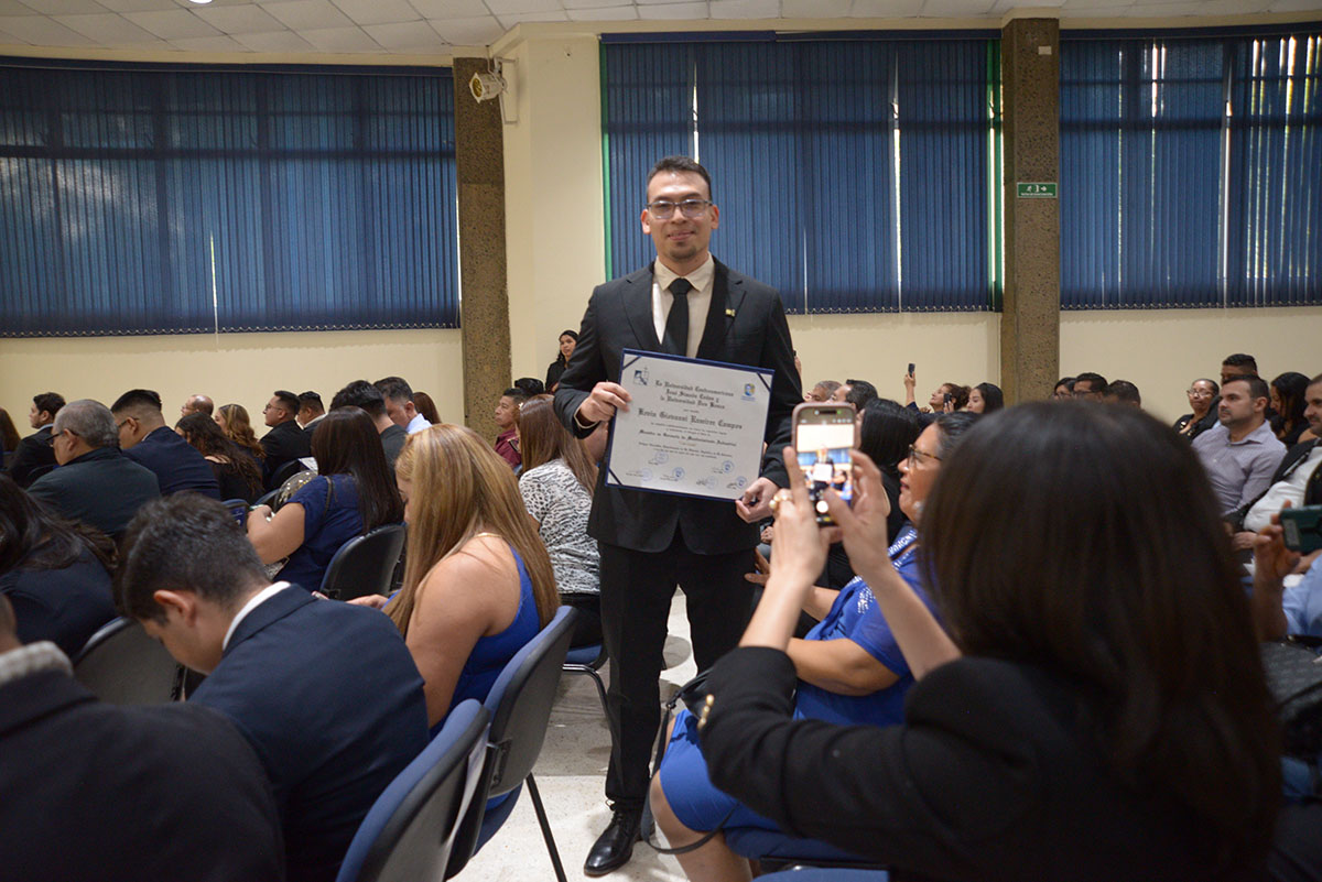 CEREMONIAS DE GRADUACIÓN DE CICLO 01-2026 - DÍA 2 - ACTO 3