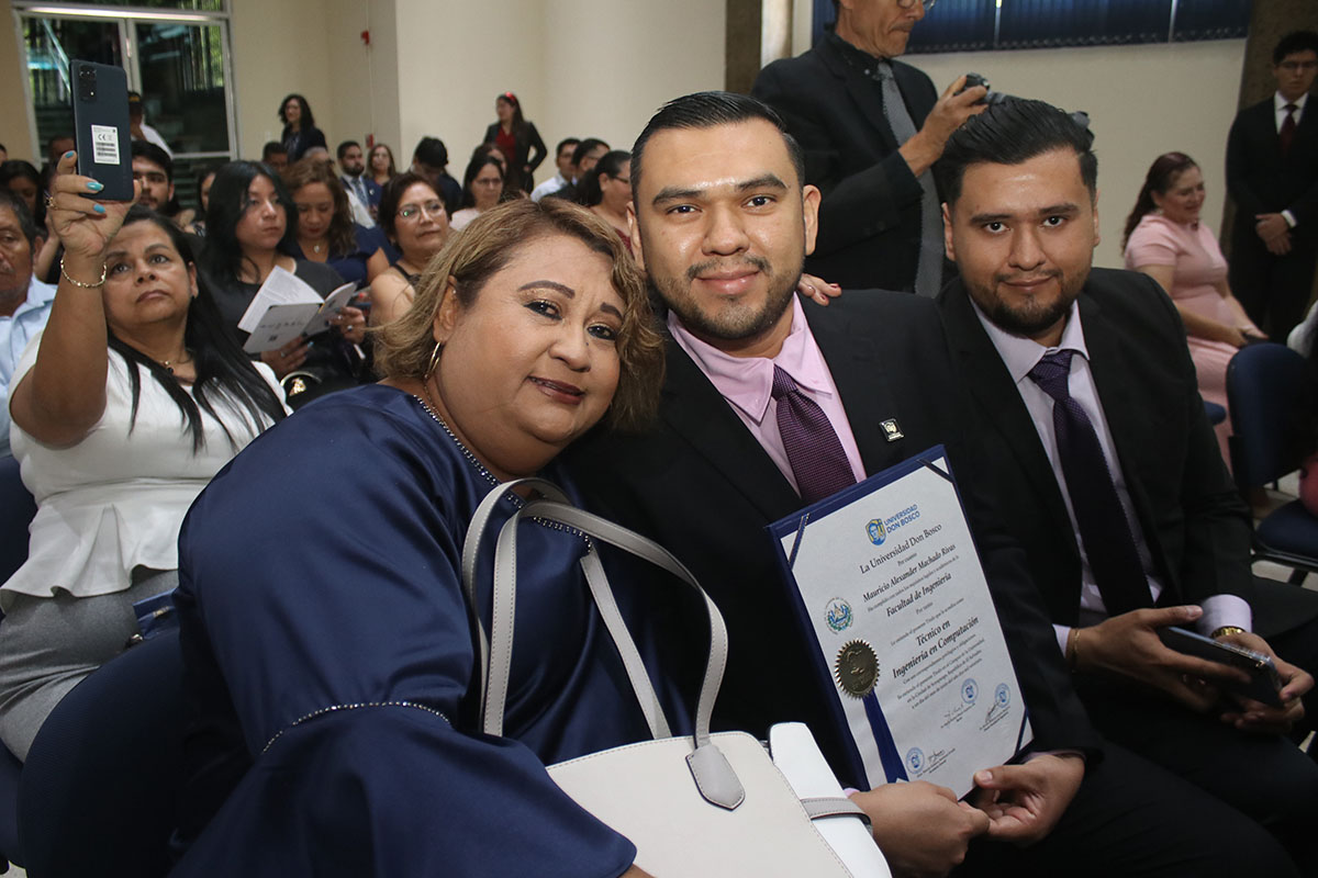 CEREMONIAS DE GRADUACIÓN DE CICLO 01-2026 - DÍA 2 - ACTO 1