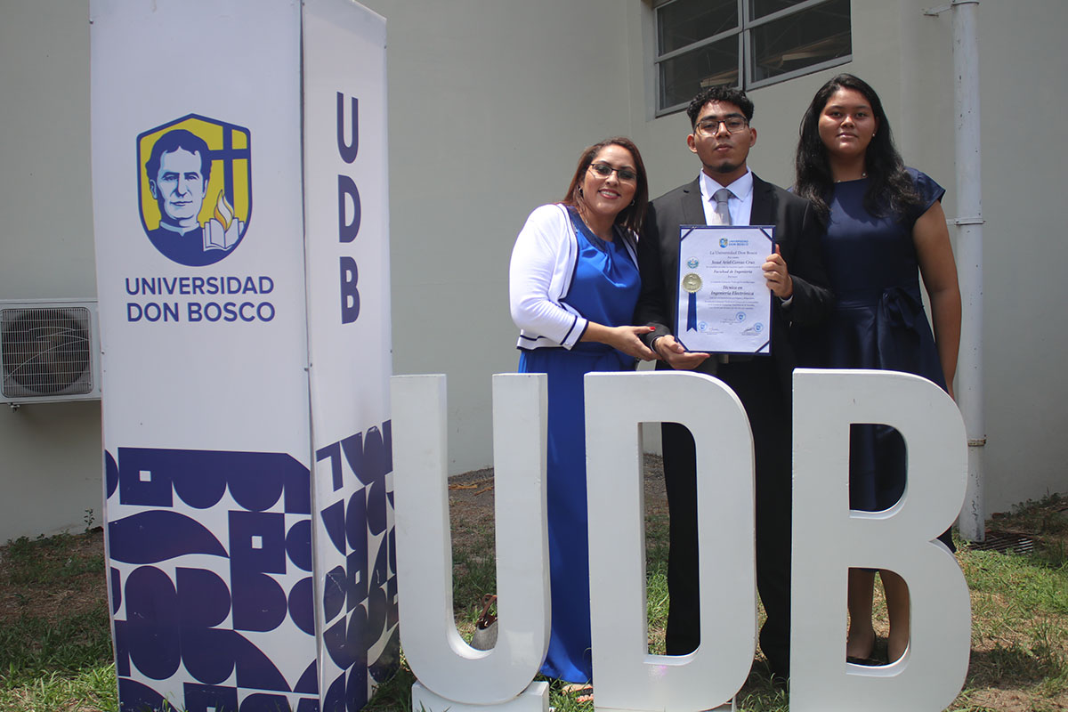CEREMONIAS DE GRADUACIÓN DE CICLO 01-2026 - DÍA 2 - ACTO 1
