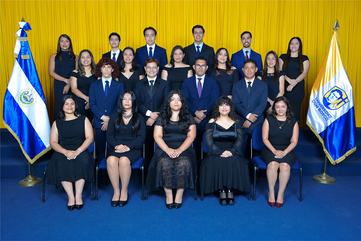 GRADUADOS DE LA UNIVERSIDAD DON BOSCO NOVIEMBRE-2025 DE LA FACULTAD DE CIENCIAS Y HUMANIDADES.
EN LA ESPECIALIDAD DE LICENCIATURA EN DISEÑO GRÁFICO