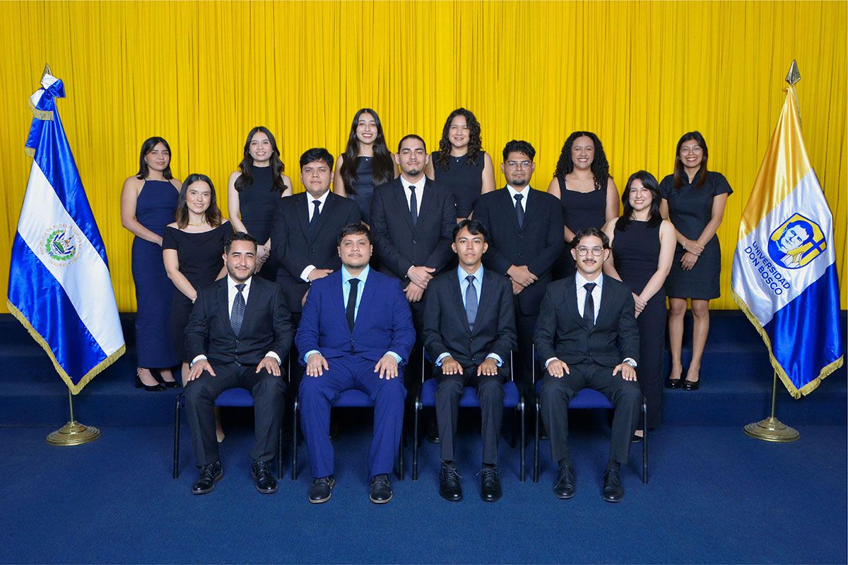 GRADUADOS DE LA UNIVERSIDAD DON BOSCO NOVIEMBRE-2025 DE LA FACULTAD DE CIENCIAS Y HUMANIDADES.
EN LA ESPECIALIDAD DE LICENCIATURA EN DISEÑO INDUSTRIAL Y DE PRODUCTOS