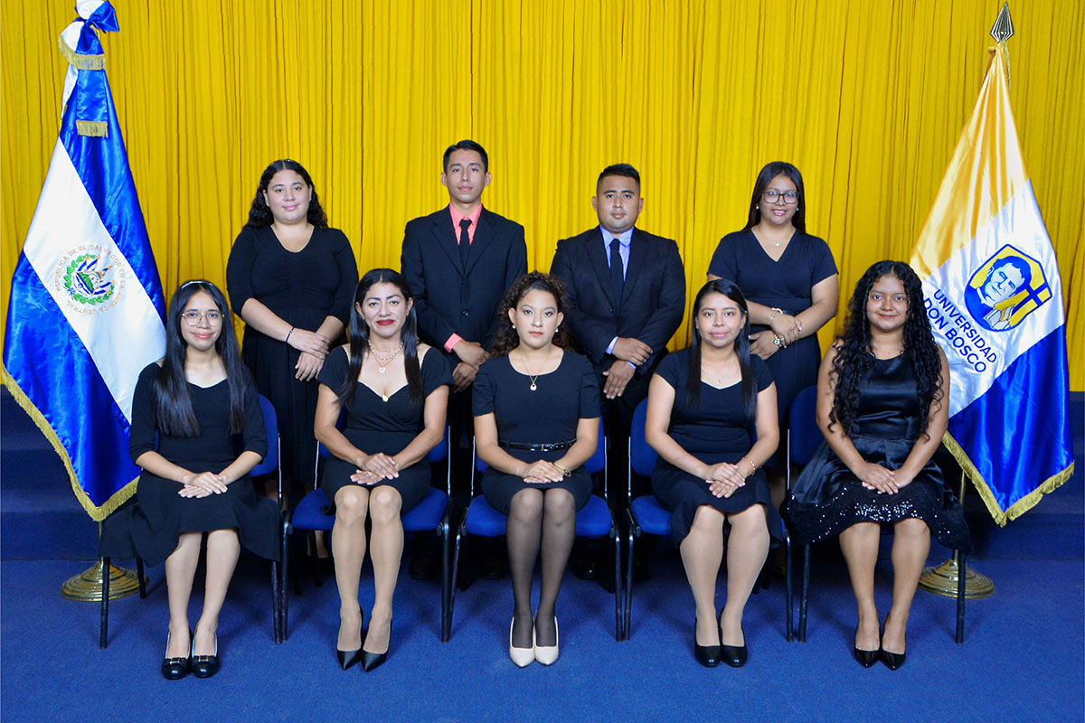 GRADUADOS DE LA UNIVERSIDAD DON BOSCO NOVIEMBRE-2025 DE LA FACULTAD DE CIENCIAS Y HUMANIDADES.
EN LA ESPECIALIDAD DE PROFESORADO EN EDUCACIÓN BÁSICA PARA PRIMERO Y SEGUNDO CICLOS