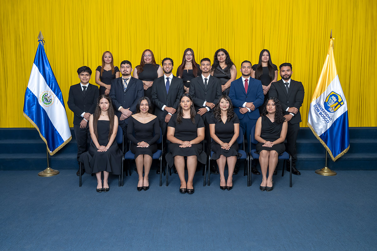 GRADUADOS DE LA UNIVERSIDAD DON BOSCO JUNIO-2026 DE LA FACULTAD DE CIENCIAS Y HUMANIDADES. EN LA ESPECIALIDAD DE LICENCIATURA EN IDIOMAS CON ESPECIALIDAD EN LA ADQUISICIÓN DE LENGUAS EXTRANJERAS.
