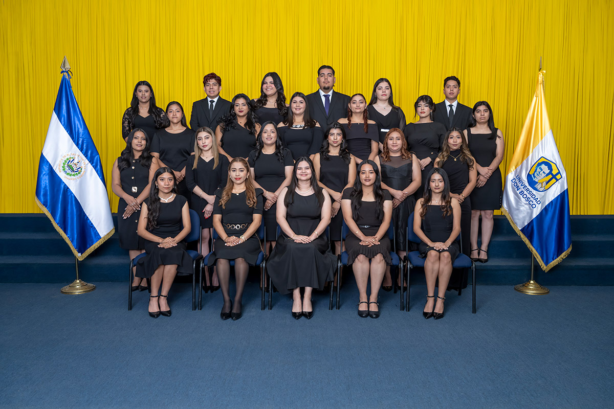 GRADUADOS DE LA UNIVERSIDAD DON BOSCO JUNIO-2026 DE LA FACULTAD DE CIENCIAS Y HUMANIDADES. EN LA ESPECIALIDAD DE LICENCIATURA EN IDIOMAS CON ESPECIALIDAD EN TURISMO.