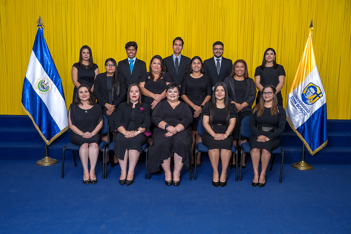 GRADUADOS DE LA UNIVERSIDAD DON BOSCO JUNIO-2026 DE LA FACULTAD DE CIENCIAS Y HUMANIDADES. EN LA ESPECIALIDAD DE MAESTRÍA EN GESTIÓN DEL CURRICULUM, DIDÁCTICA Y EVALUACIÓN POR COMPETENCIAS.