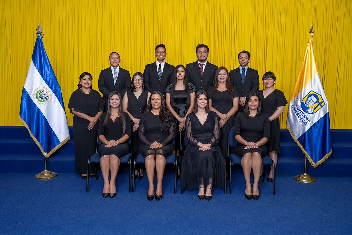 GRADUADOS DE LA UNIVERSIDAD DON BOSCO JUNIO-2026 DE LA FACULTAD DE CIENCIAS Y HUMANIDADES. EN LA ESPECIALIDAD DE MAESTRÍA EN LA ENSEÑANZA DE LENGUAS EXTRANJERAS.