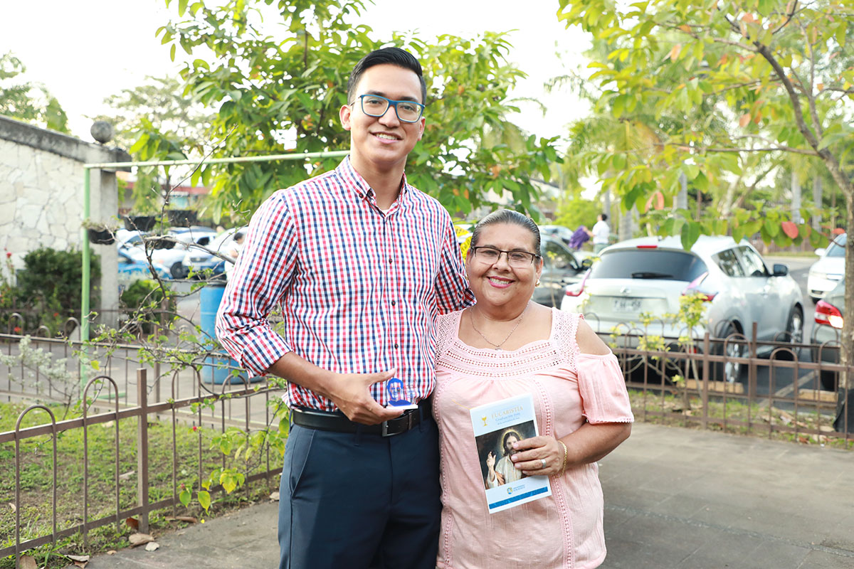 MISA DE GRADUANDOS, MIÉRCOLES 19 DE NOVIEMBRE DE 2025