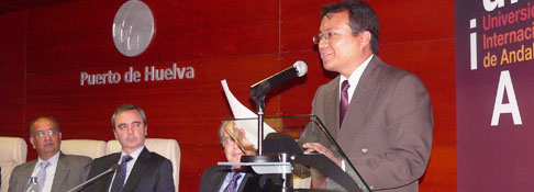 Dr. Guillermo Gutiérrez recibe Premio de Estudios Iberoamericanos La Rábida