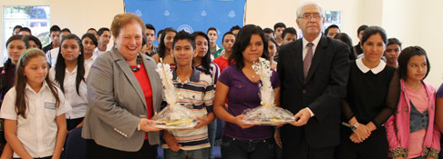 UDB impulsa un programa de formación en artes y ciencia