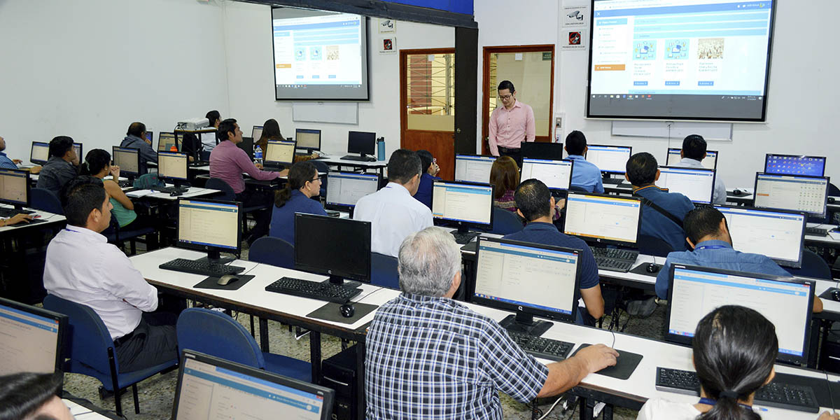 Docentes recibieron inducción de la nueva Plataforma Educativa 
