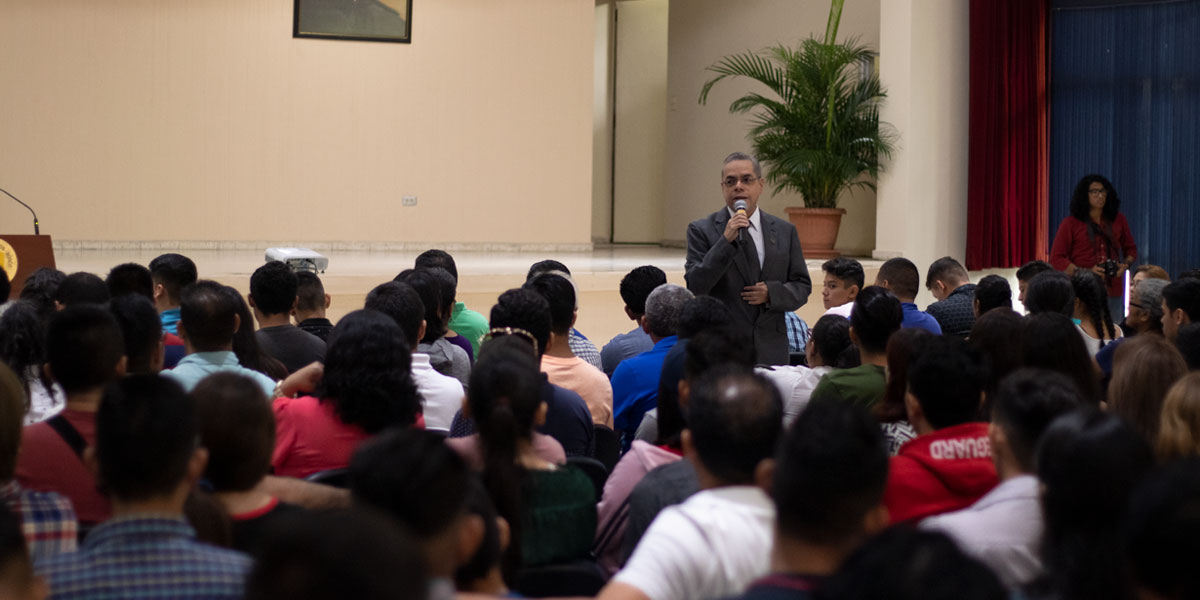 Open House UDB: una oportunidad para que los jóvenes decidan su carrera profesional 