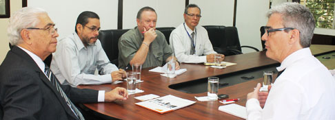 Fondo Especial del Comité Internacional de la Cruz Roja para Discapacitados visitan UDB