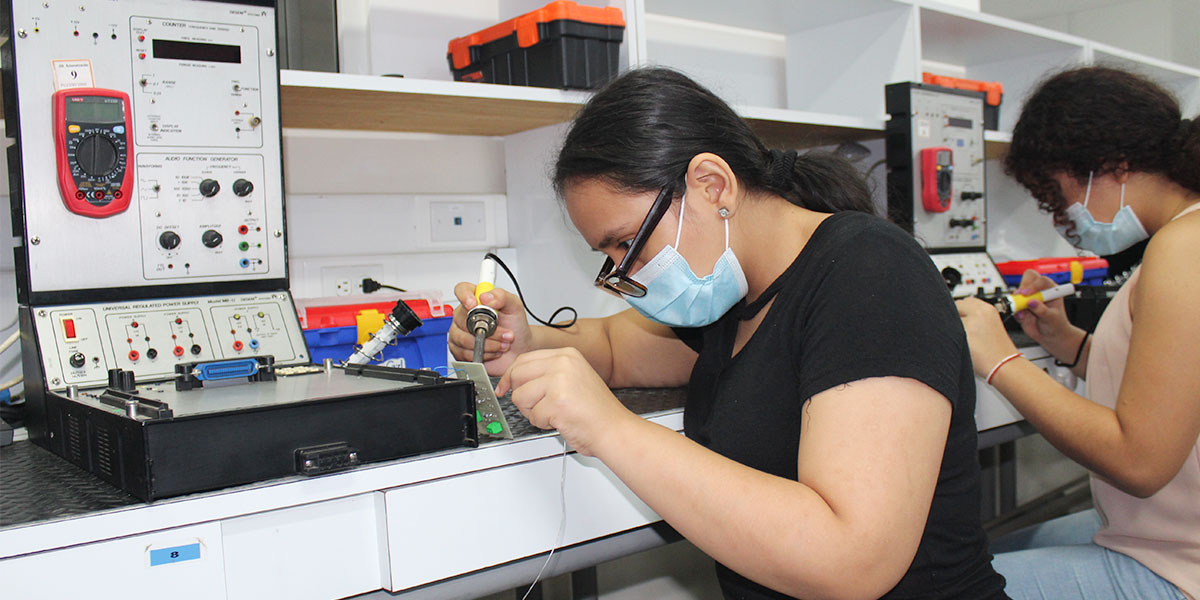 La importancia de la celebración del Día Internacional de la Mujer y la Niña en la Ciencia 