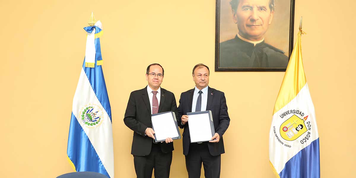 UDB y Turkish Aerospace firman convenio de cooperación 