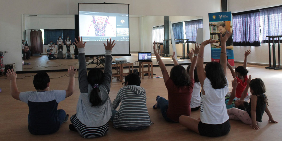 Biblioteca Rafael Meza Ayau y Departamento de Arte y Cultura realizan el primer taller de cuentacuentos “Mundo Mágico de la Lectura” 