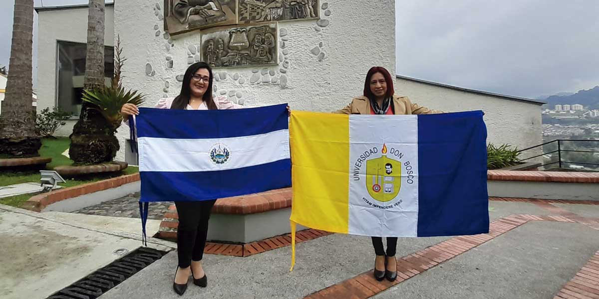 Funcionarias UDB participan en taller internacional sobre capacidades laterales para la comunicación y el mercadeo 