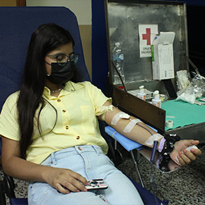 Jornada de donación de sangre se desarrolla en UDB 