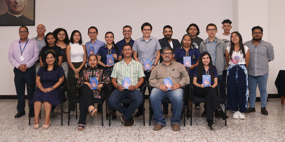 Cineasta y escritor Javier Kafie presentó su libro “Lo que queda de la noche” en la UDB 