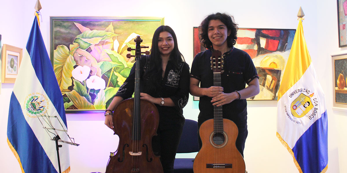 Estudiantes ofrecen recital de música clásica a la comunidad educativa de la UDB 
