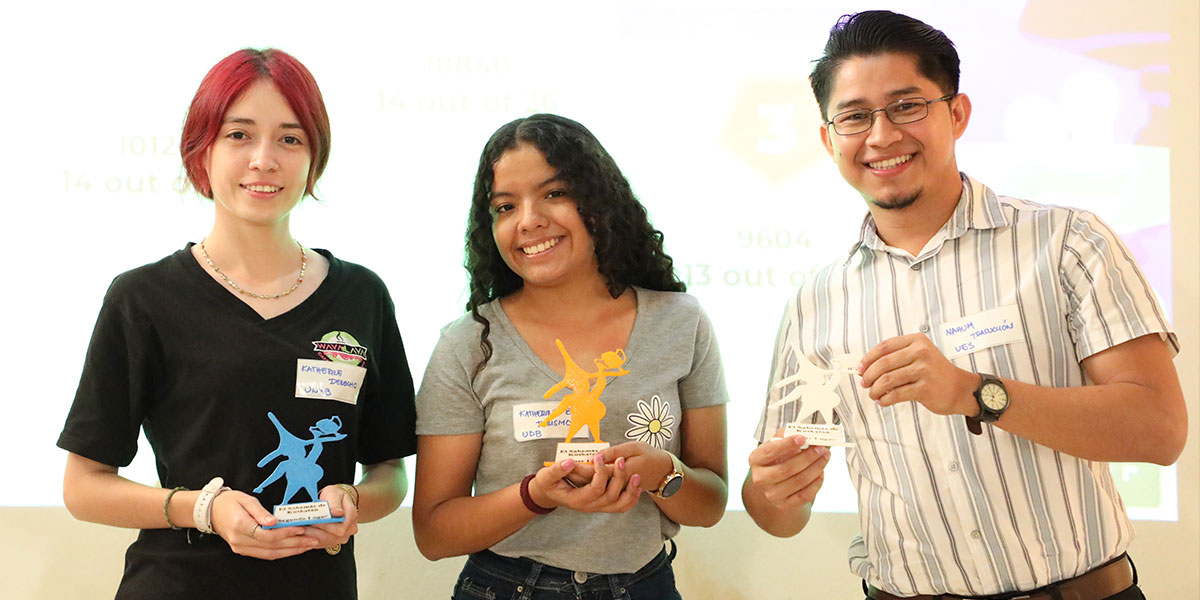 Escuela de Idiomas y Educación de la UDB culminó la tercera edición del concurso interuniversitario El sabemás de Kuskatán 
