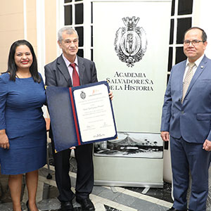 Investigador de la Universidad Don Bosco es nombrado Miembro Académico de la Academia Salvadoreña de Historia 
