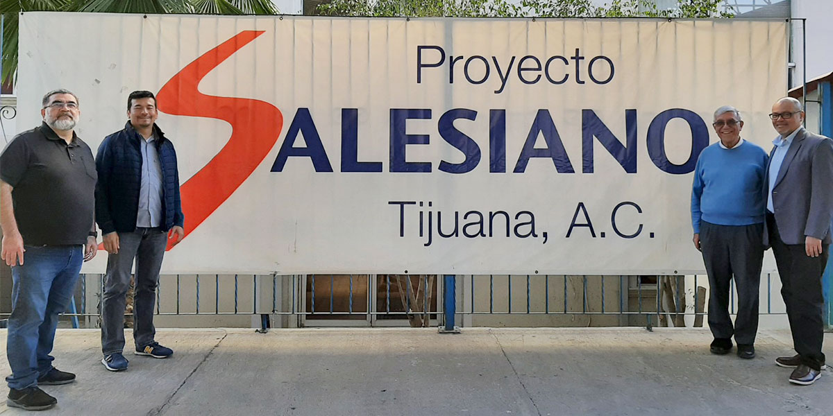 Directivos de la Universidad Don Bosco visitan Proyecto Salesiano-Tijuana, México 