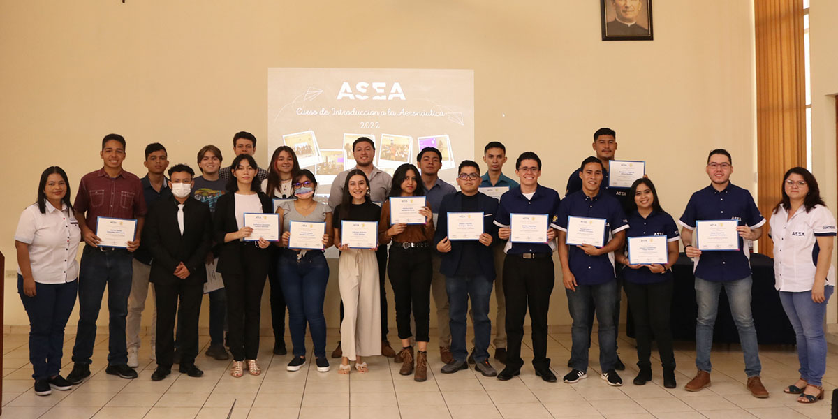 Asociación de Estudiantes de Aeronáutica concluyen curso formativo 