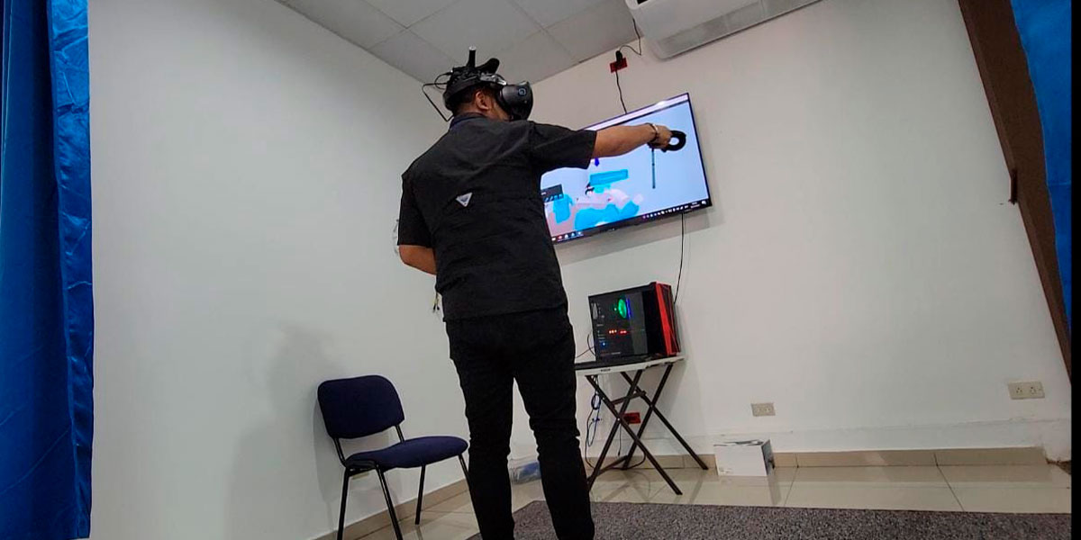 Estudiante de Ingeniería en Ciencias de la Computación forma parte del desarrollo de proyecto de realidad virtual para asistencia médica 