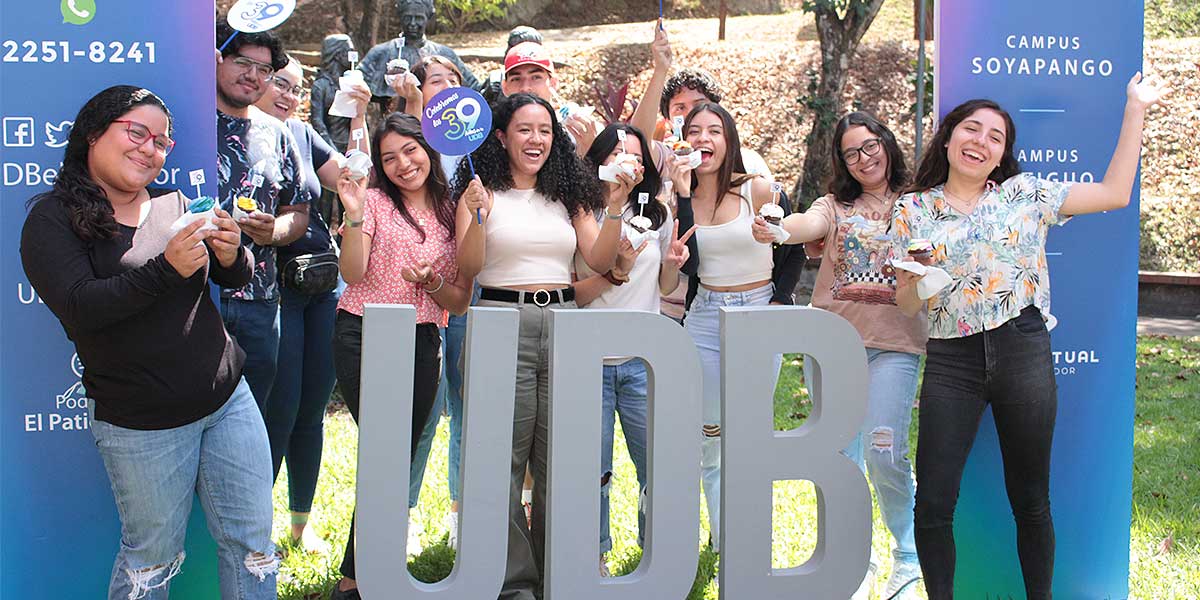Universidad Don Bosco celebró 39 años de fundación 