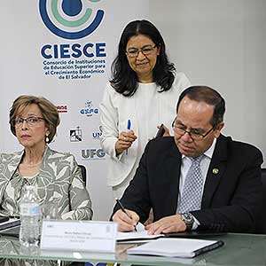 CIESCE y Organización de Estados Iberoamericanos firman convenio de cooperación 
