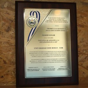 Programas UDB entre los primeros lugares en los Premios la Excelencia de Educación Superior 