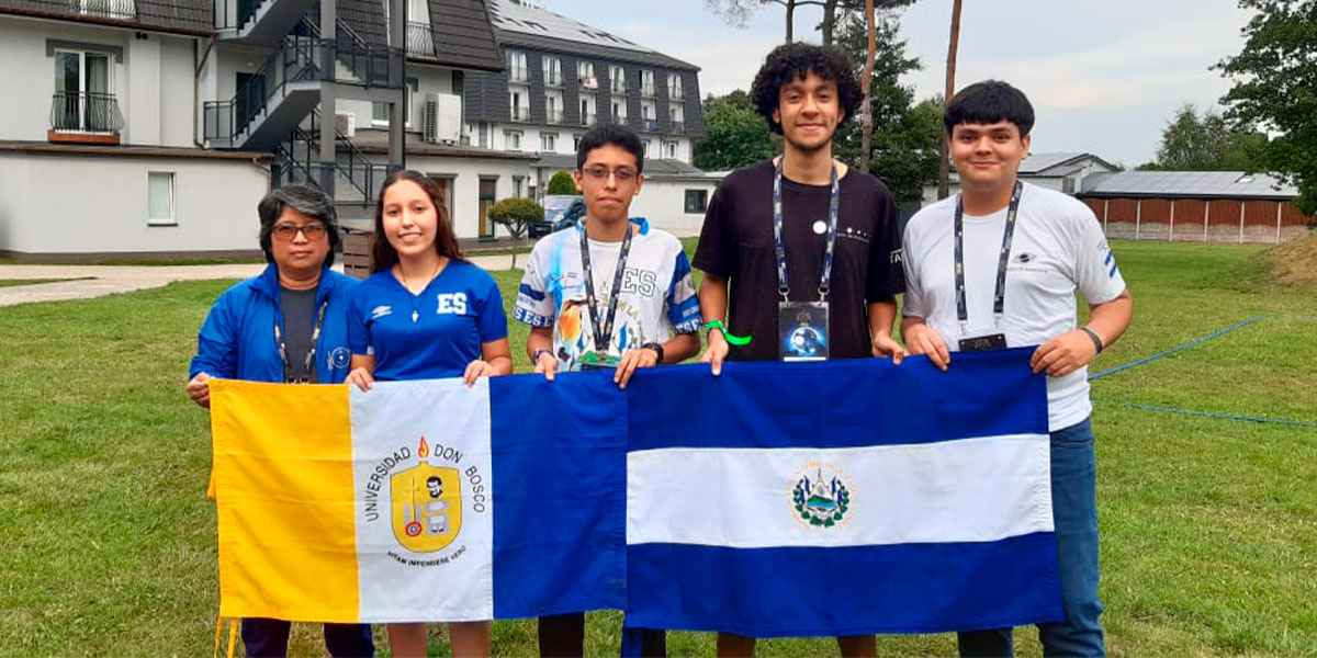 Directora del OMM lideró a  grupo de astronomía durante olimpiadas en Polonia 