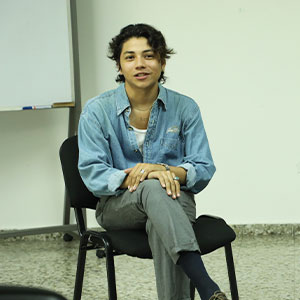 Biblioteca Rafael Meza Ayau realiza conversatorio con joven escritor salvadoreño 