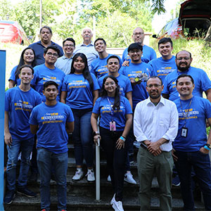 Estudiantes logran primeros lugares en la Competencia Nacional de Robótica y Automatización ISAINNOVA 