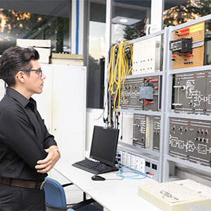 Instalaciones de los laboratorios del Instituto de Investigación e Innovación en Electrónica son remodeladas 